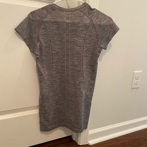 Grey lululemon swiftly tech short sleeve